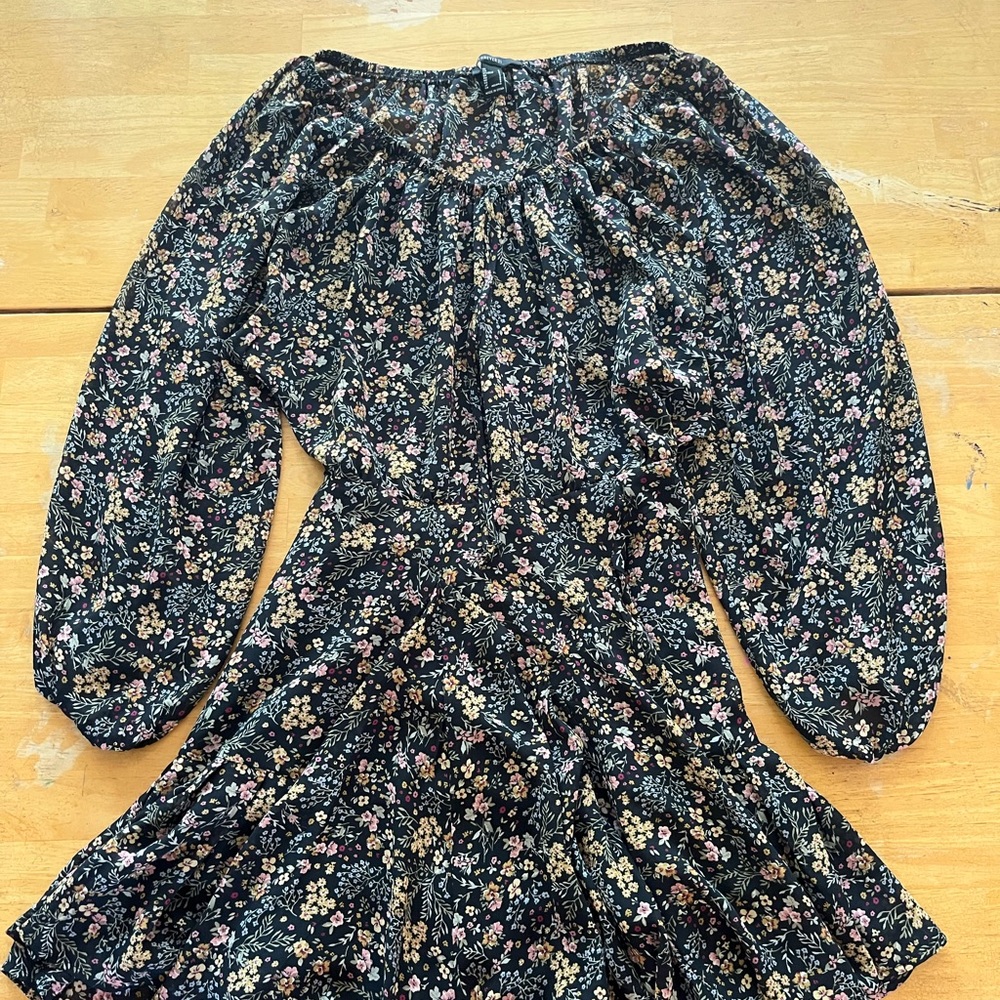 Forever 21 Black Floral Dress